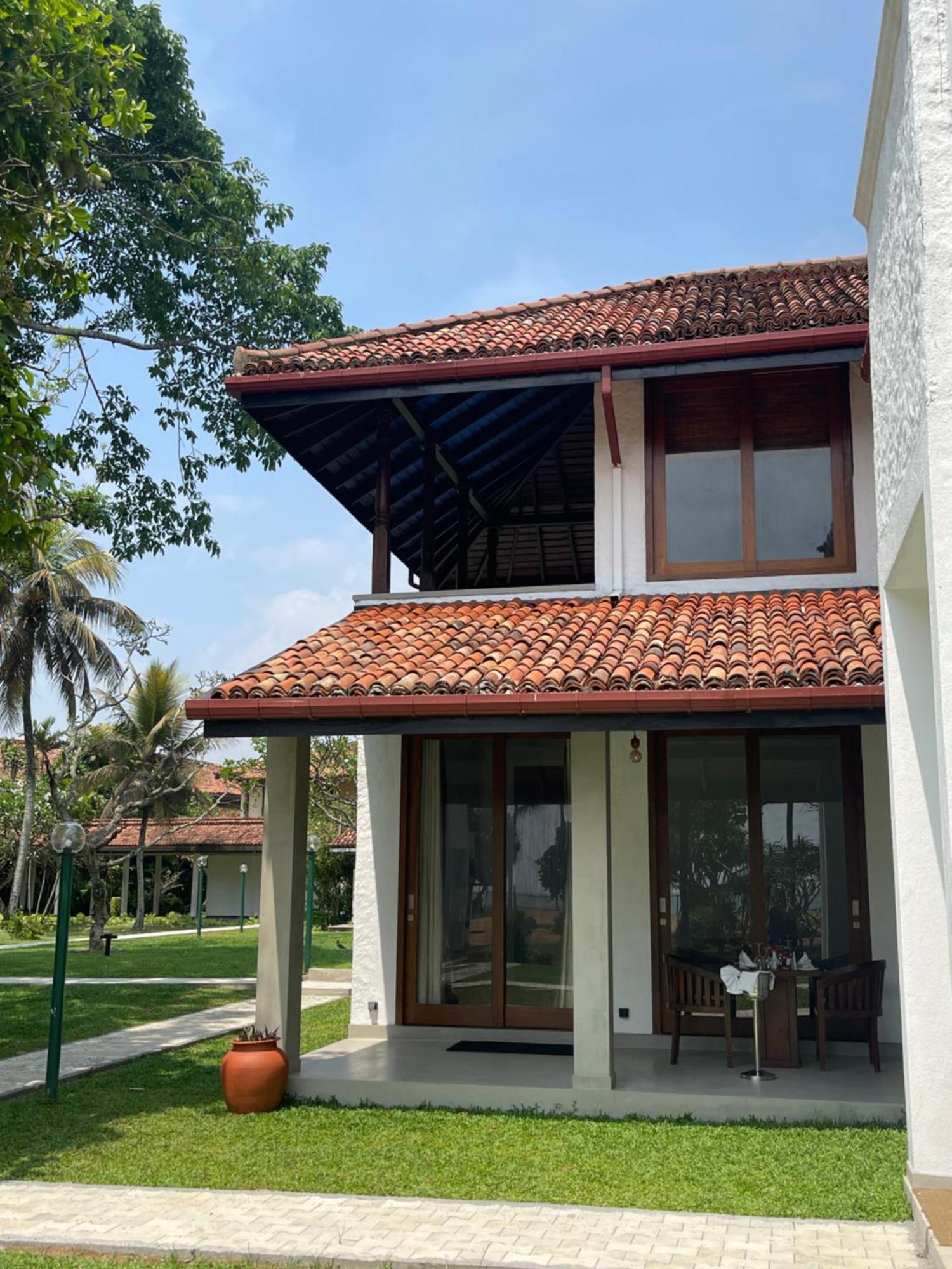 Hibiscus Beach Hotel & Villas Kalutara Bagian luar foto
