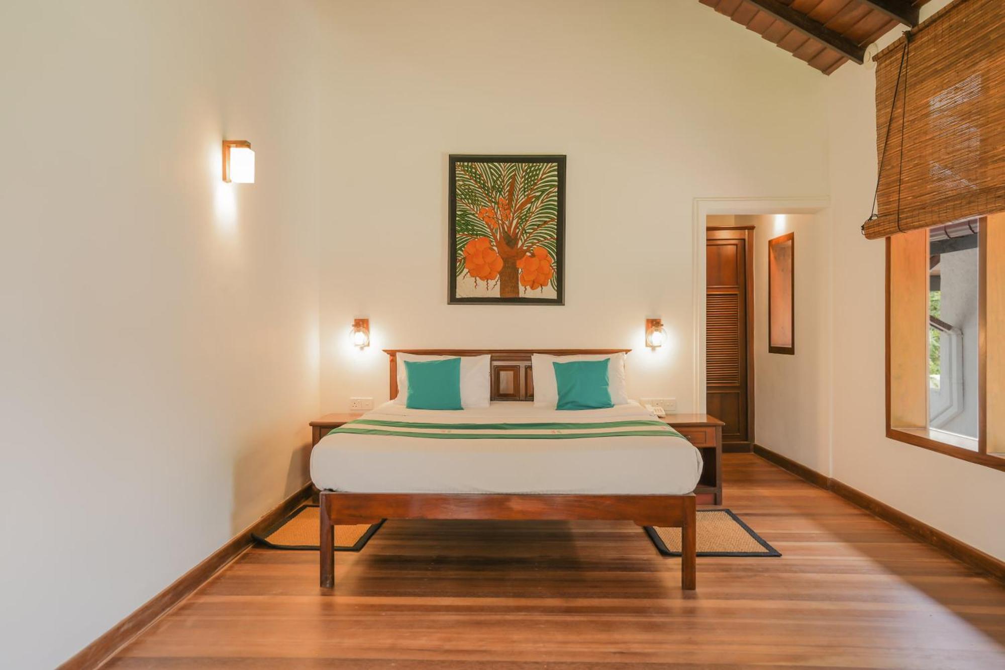 Hibiscus Beach Hotel & Villas Kalutara Bagian luar foto